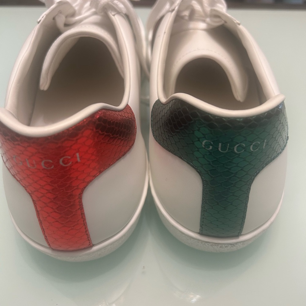 Gucci White Sneakers with Red and Black Accents - Picture 3 of 5